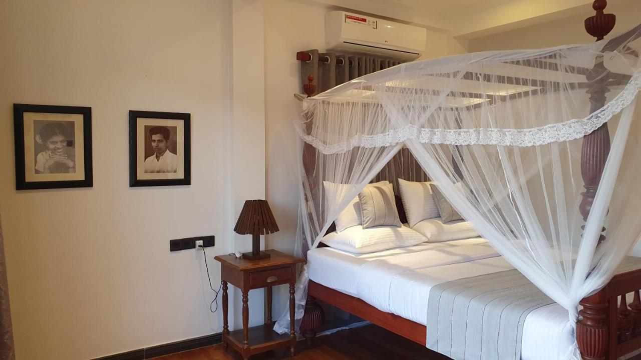 Margaret House Hotel Mirissa Bagian luar foto